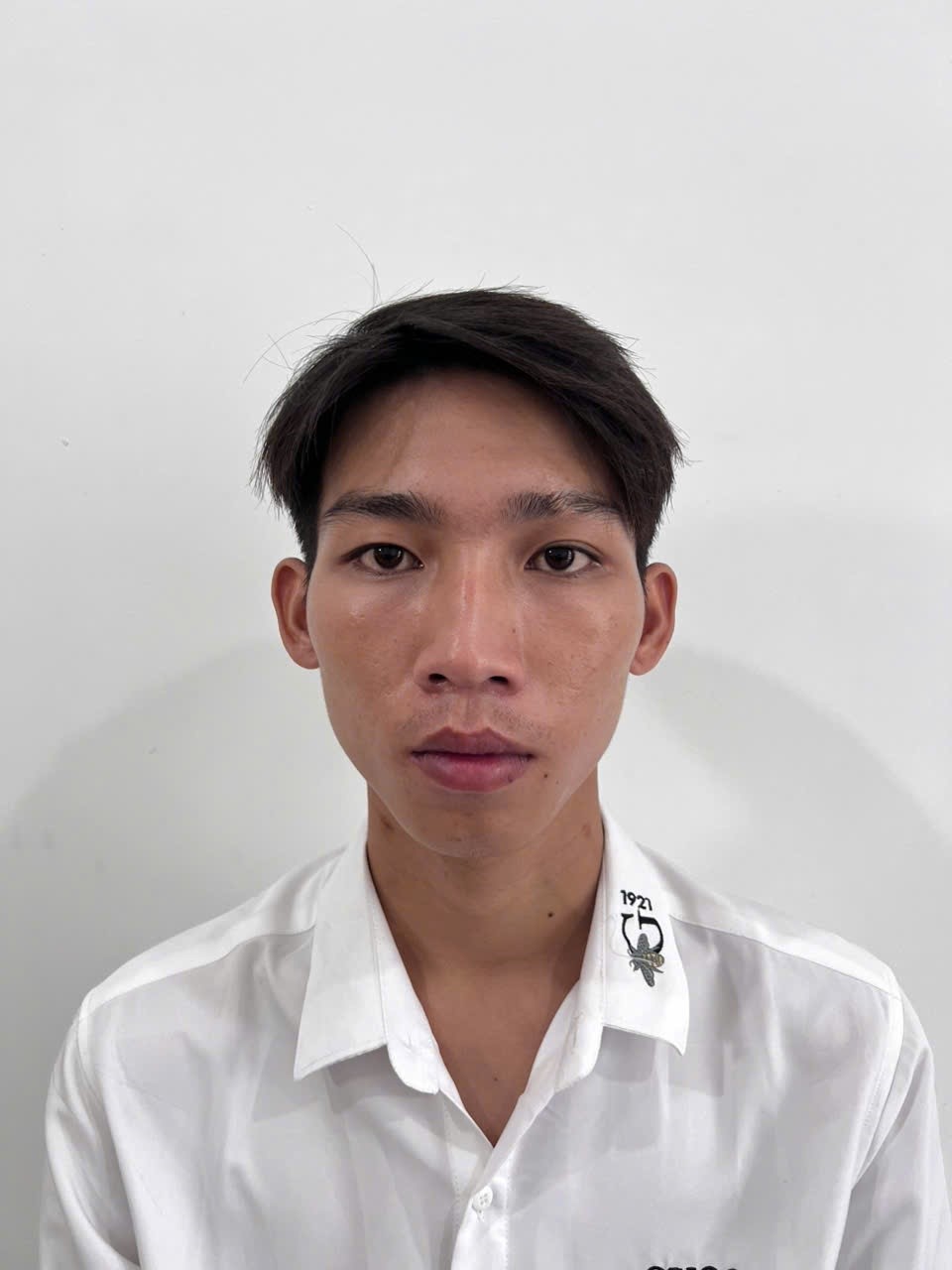 Công an huyện vận động thành công đối tượng truy nã ra đầu thú